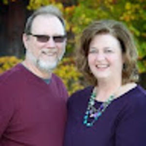 Meet your Posher, Lora